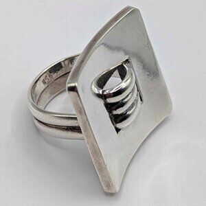 Vintage 925 Sterling Silver Square Ring with 3 center rings - Size 5.5